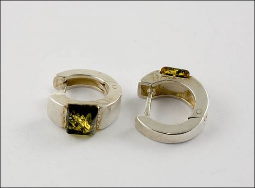 Серьги из мельхиора с янтарём 16878 купить в магазине Самоцветы мира