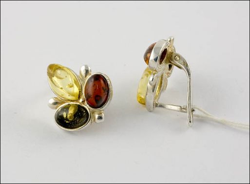 Серьги из мельхиора с янтарём 19390 купить в магазине Самоцветы мира