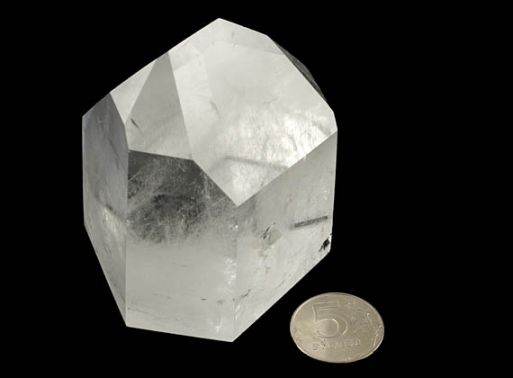 Кристалл из горного хрусталя 22056 купить в магазине Самоцветы мира