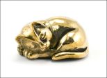 Фигурка из бронзы кот спит