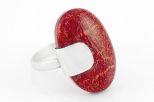Кольцо из серебра с кораллом красным овал 16х25 мм 30066