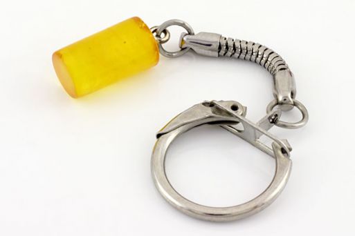 Янтарный брелок 30796 купить в магазине Самоцветы мира
