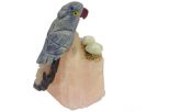 Фигурка попугай из лазурита в гнезде. Вес 100-130 гр.
