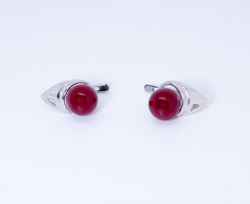 Серебряные серьги с кораллом 41190 купить в магазине Самоцветы мира