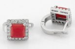 Серьги из серебра с кораллом красным и фианитами квадрат 8х8 мм 42524