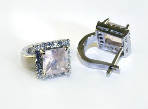 Серьги из серебра с розовым кварцем и фианитами квадрат 8х8 мм 42535 ― Самоцветы мира