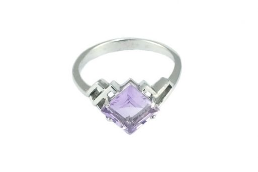 Серебряное кольцо с аметистом 45120 купить в магазине Самоцветы мира