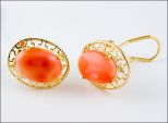 Серьги из позолоченного ювелирного сплава с кораллом