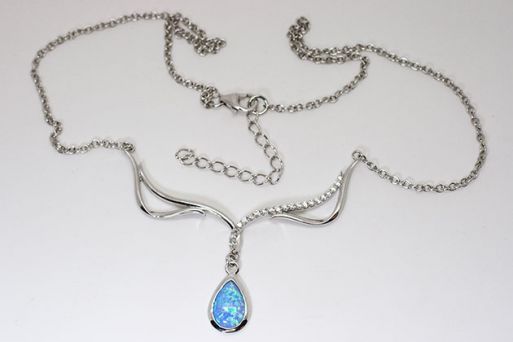 Серебряное колье с опалом 48154 купить в магазине Самоцветы мира