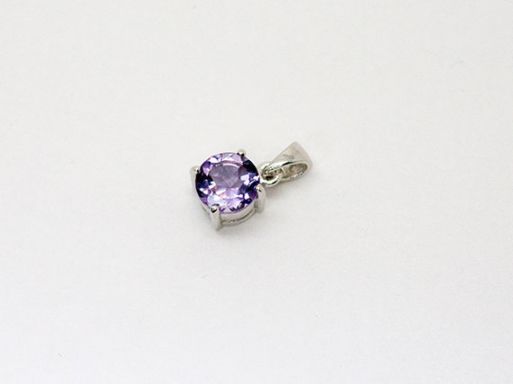 Серебряный кулон с аметистом 48710 купить в магазине Самоцветы мира
