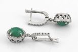 Серьги из серебра с изумрудом и фианитами овал 6х8 мм 52874