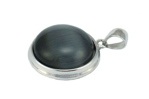 Кулон из серебра 925 пробы с кошачьим глазом.