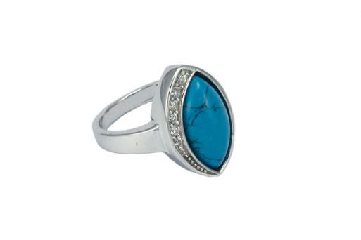 Кольцо из серебра 925 пробы с бирюзой.