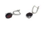 Серьги из серебра с гранатом овал 9х11 мм 54172