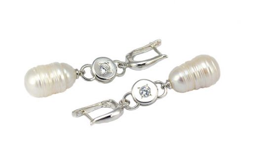 Серьги из серебра 925 пробы с жемчугом.