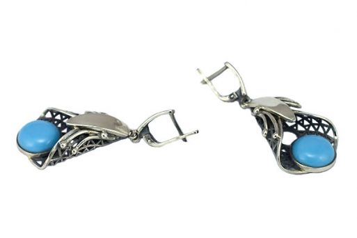 Серьги из серебра 925 пробы с бирюзой.