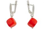 Серьги из серебра с кораллом красным кубик 7х7 мм 54626