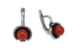 Серьги из серебра с кораллом красным шар 8 мм цветок 55121