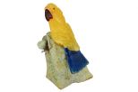Фигурка попугай из оникса у гнезда. Вес 100-130 гр.