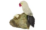 Фигурка попугай из розового кварца с гнездом. Вес 100-130 гр.