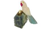 Фигурка попугай из розового кварца с гнездом. Вес 100-130 гр.