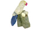 Фигурка попугая из горного хрусталя . Вес 100-130 гр.