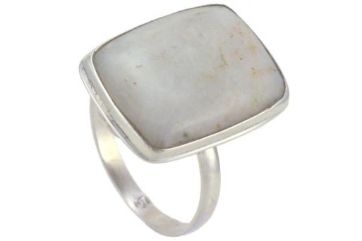 Кольцо из серебра 925 пробы с беломоритом.