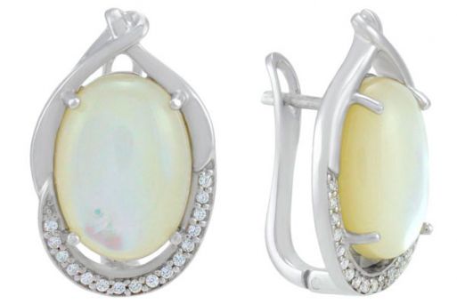 Серьги из серебра 925 пробы с перламутром.