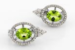 Серьги из серебра с хризолитом и фианитами овал 6х8 мм 61282